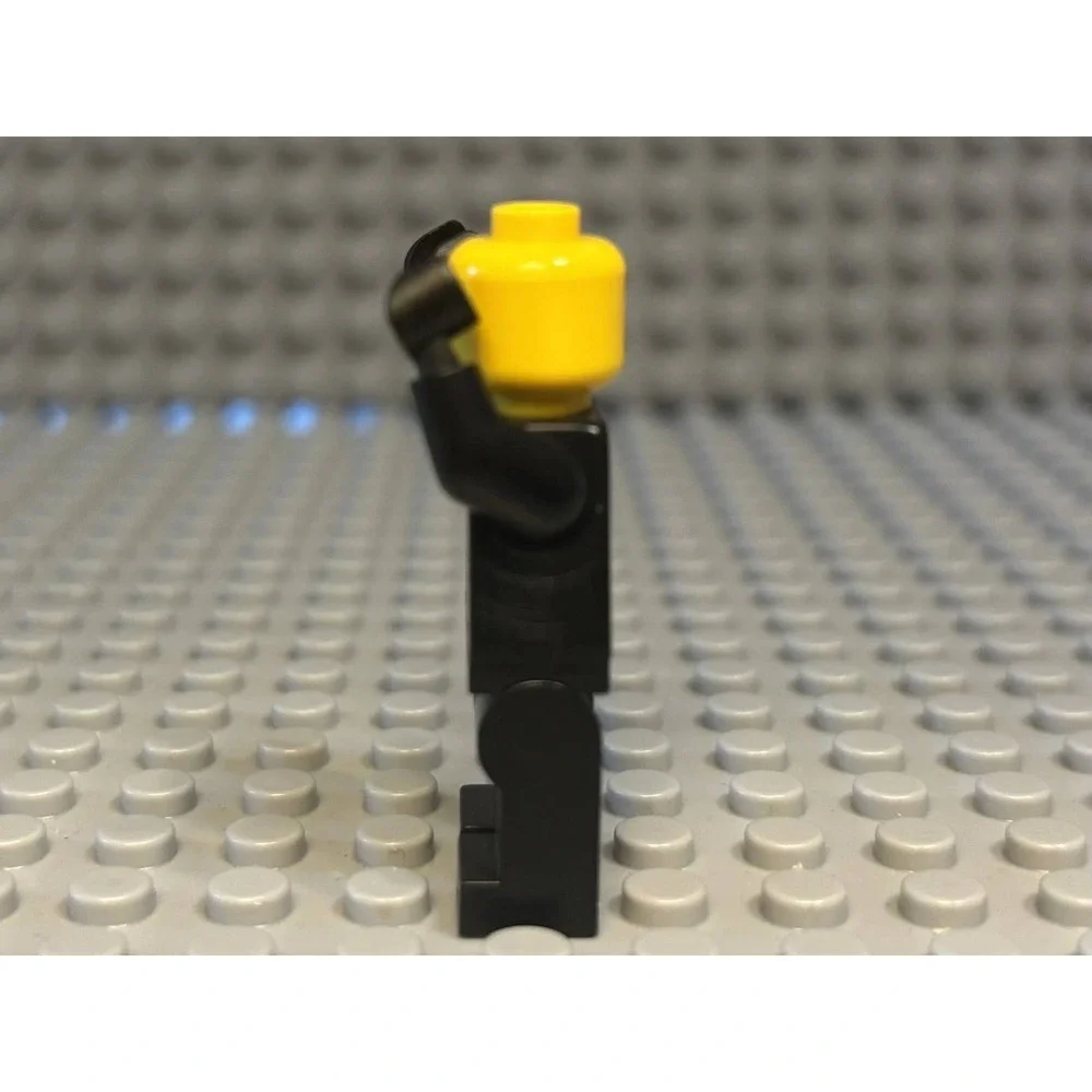 LEGO Ninjago Cole Minifigure Stone Armor Black Ninja with Shoulder Pads njo093